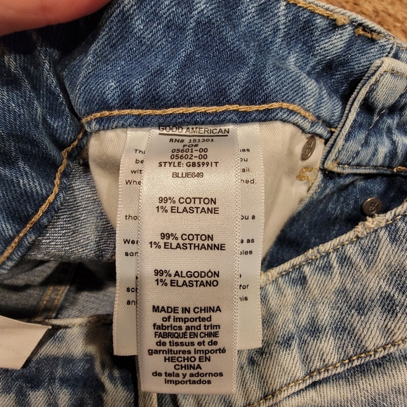 Good American Bombshell Denim Shorts Size 4/27 - Picture 9 of 9